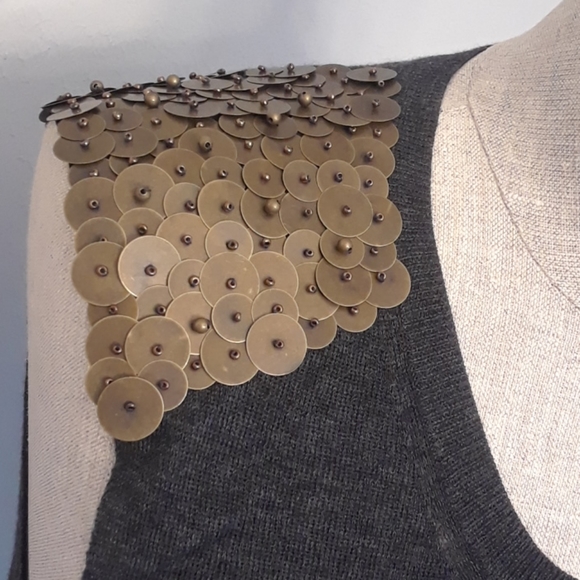 Banana Republic Heritage sleeveless top. - Picture 4 of 6